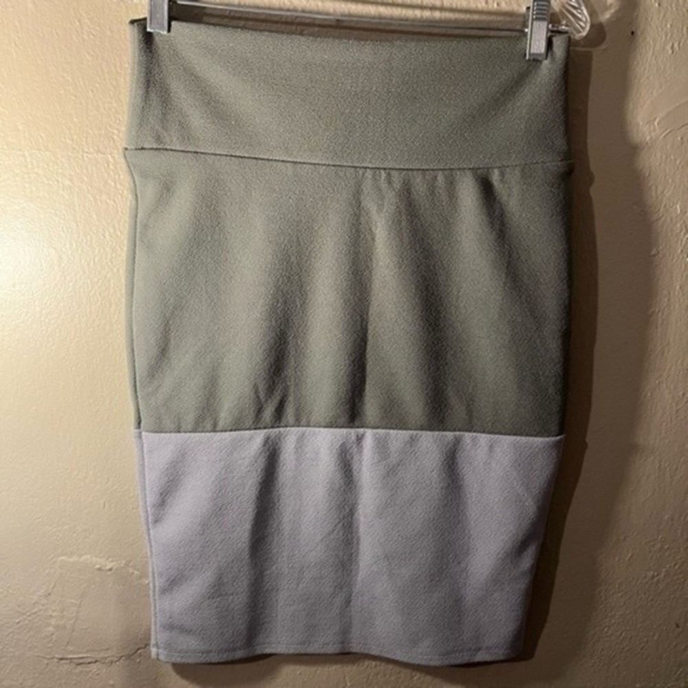 LULAROE skirt - Picture 6 of 8